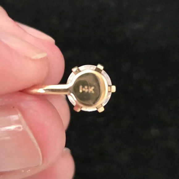 14k Gold YG Belly Button Ring Navel Barbell with Clear Gem - Picture 5 of 6